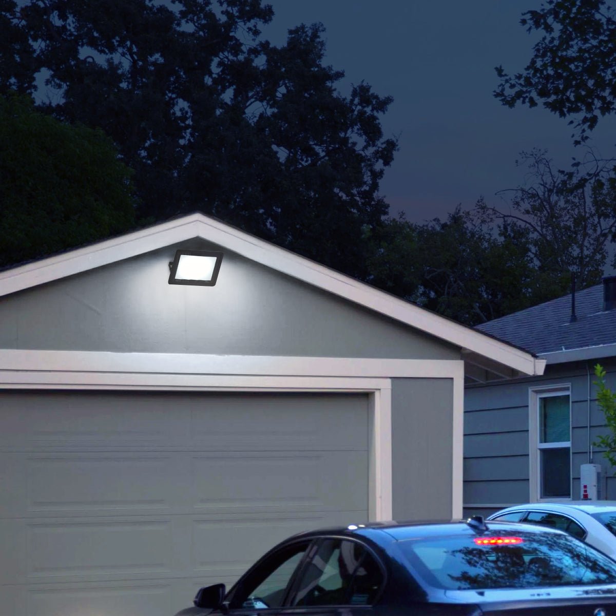 100w LED Flood Light Cool White 6500k IP65 Outdoor Use Waterproof - Energy Light Bulbs - Free delivery on all orders