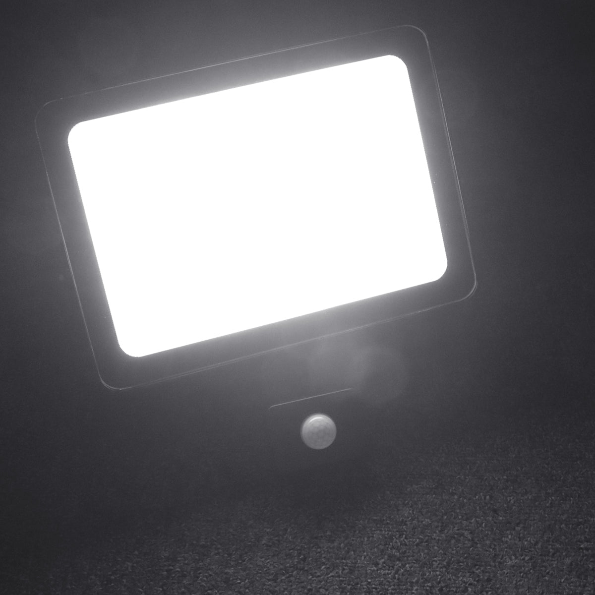 100W LED Floodlight Black Cool White 6500K with Detachable PIR Sensor - Energy Light Bulbs - Free delivery on all orders