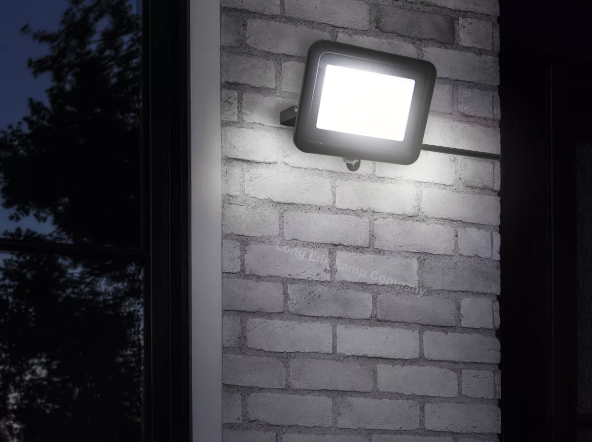 30w LED Floodlight IP65 Waterproof Cool White - Energy Light Bulbs - Free delivery on all orders