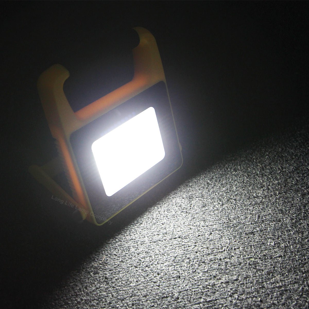 30W Rechargeable LED Work Light Portable IP65 6000K Flood Light - Energy Light Bulbs - Free delivery on all orders