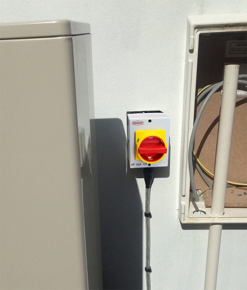 32A Rotary Isolator Switch 4 Pole - Energy Light Bulbs - Free delivery on all orders