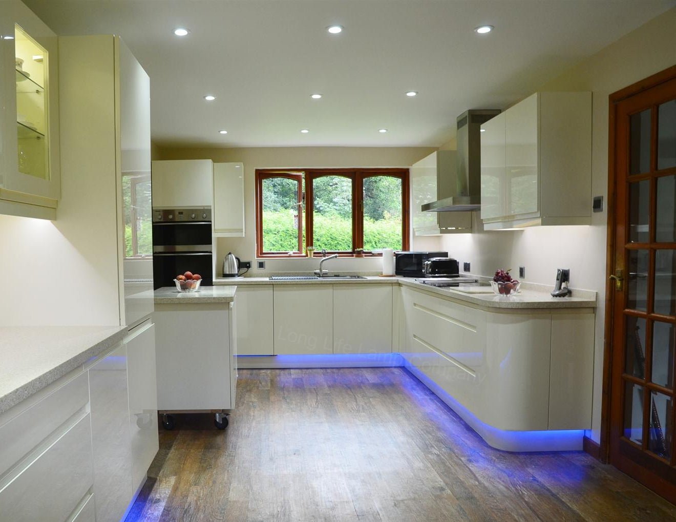 4 x 30cm Plug In LED Beautiful BLUE Under Kitchen Cupboard Cabinet Strip Light - Energy Light Bulbs - Free delivery on all orders