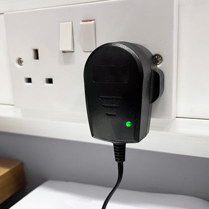 Replacement 5V 1A AC Adaptor Mains Charger for Rechargeable Flood Lights Torch Battery