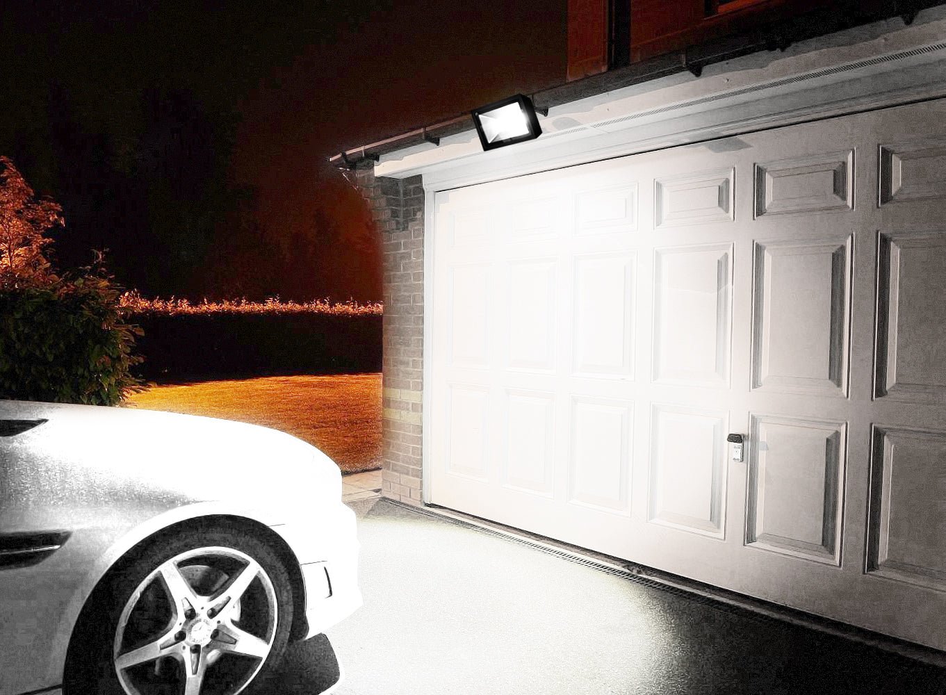 50w , 100w Energy Saving LED Floodlight Super Bright Slim Robust Design - Free delivery on all orders