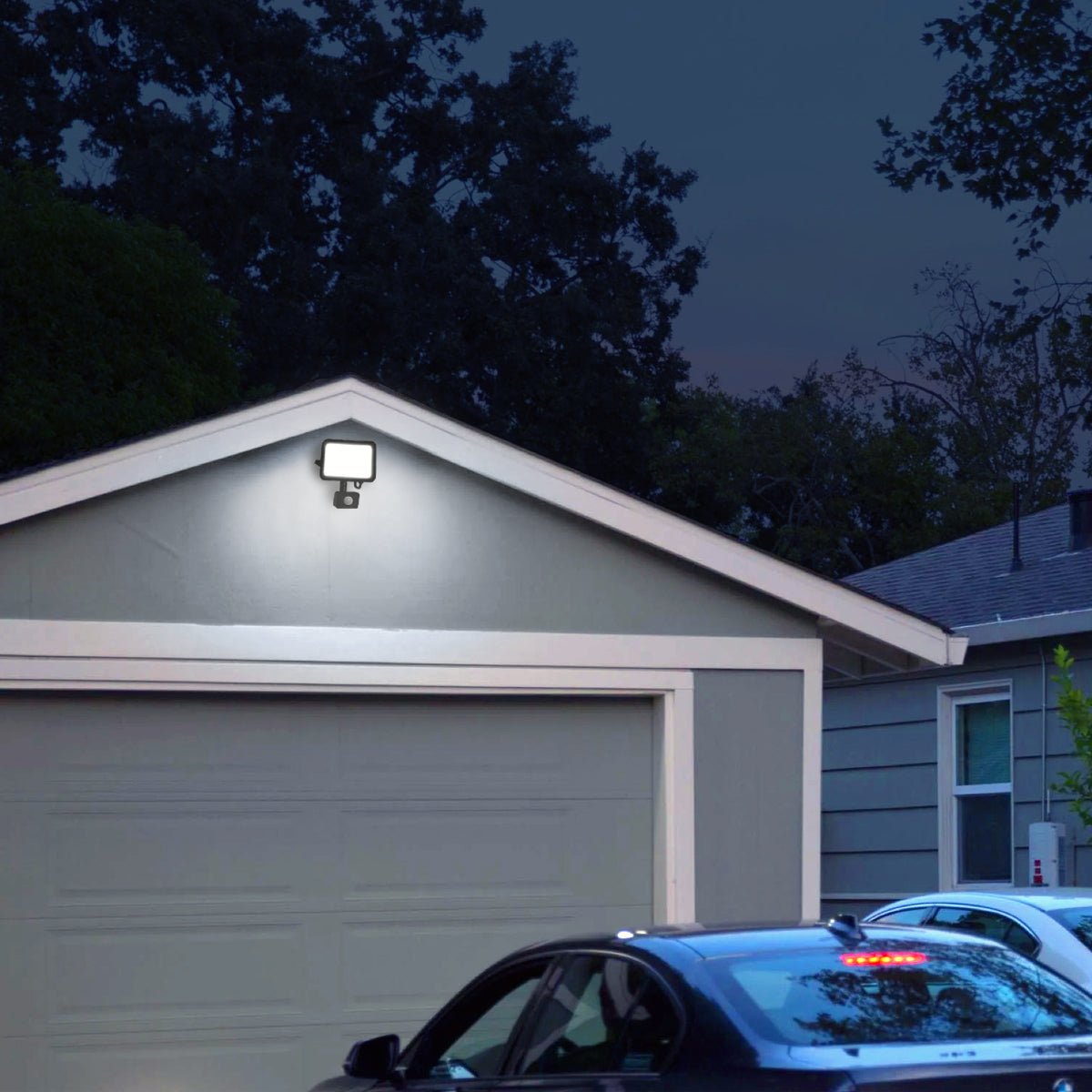 50W LED Floodlight Black Cool White 6500K with Detachable PIR Sensor - Energy Light Bulbs - Free delivery on all orders