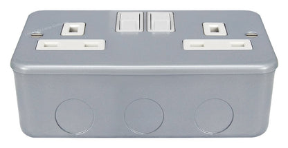13 Amp Metal Clad Socket 2 Gang Switched Socket Outlet - Free delivery on all orders