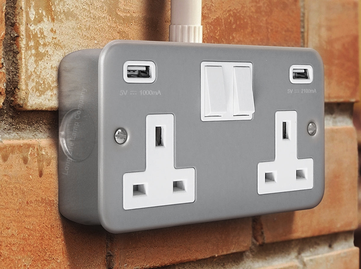 13A Metal Clad 2 Gang Socket with Dual USB Charger