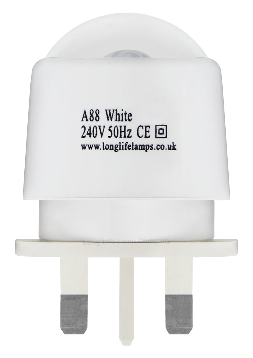 LED Night Light Dusk To Dawn Auto Sensor Cool White A88 - Free delivery on all orders