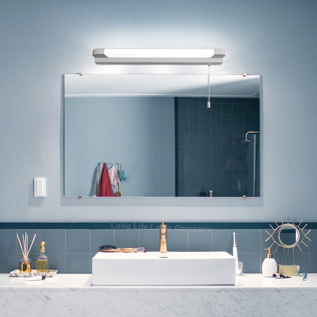 7w LED Bathroom Mirror Wall Light With Pull Cord Cool White 6500k IP44 - Energy Light Bulbs - Free delivery on all orders