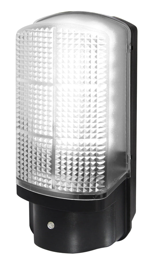 7w LED Bulkhead Dusk to Dawn Sensor Security Light Cool White - Energy Light Bulbs - Free delivery on all orders
