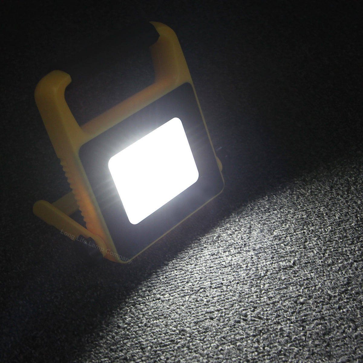 10W LED Rechargeable Work Light Portable Flood Light IP65 6000K Cool White PF10W