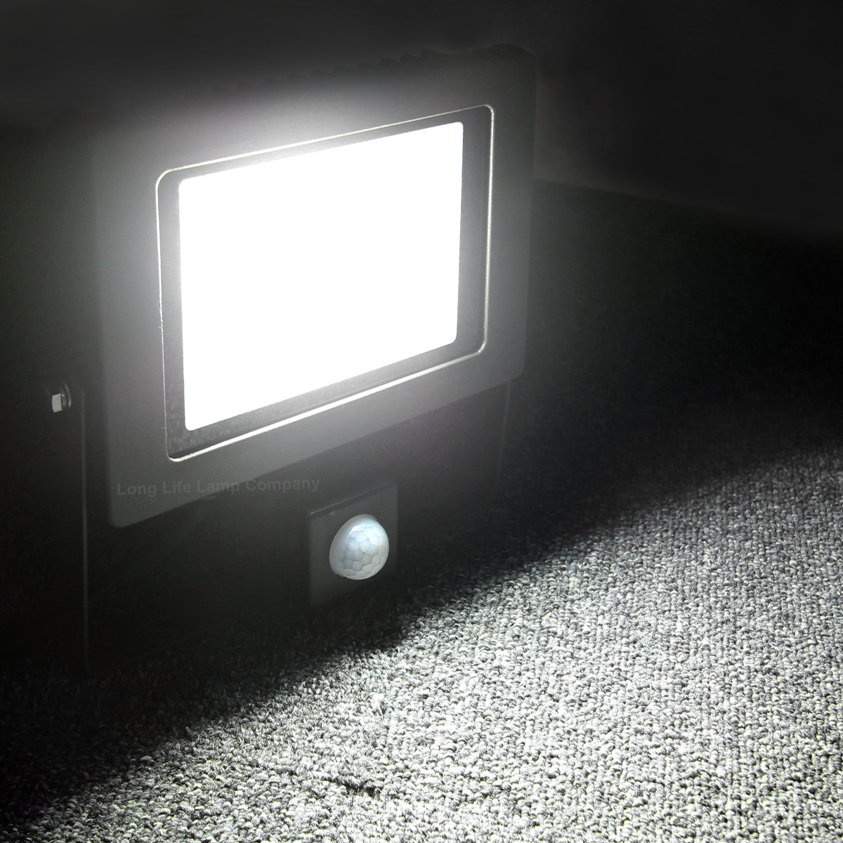 20w LED Floodlight PIR Motion Movement Sensor Security Flood Light IP65 - Free delivery on all orders