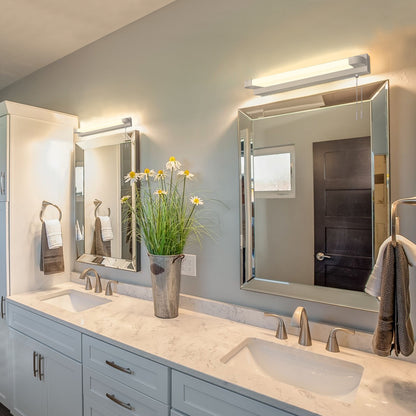 7w LED Bathroom Mirror Wall Light With Pull Cord Warm White 3000K IP44