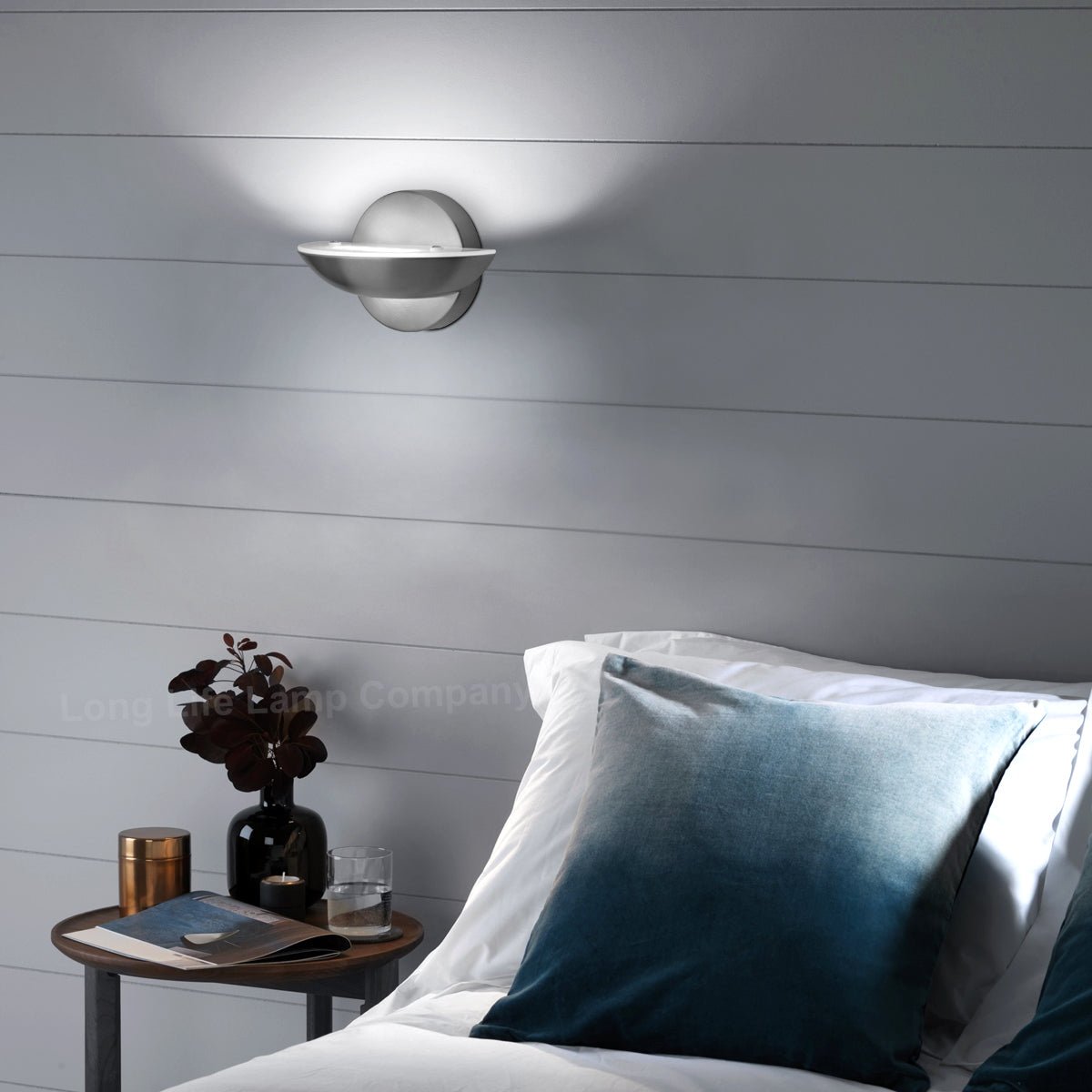 9w LED Wall Light Brushed Chrome Opal Diffuser Cool White 6000K - Energy Light Bulbs - Free delivery on all orders