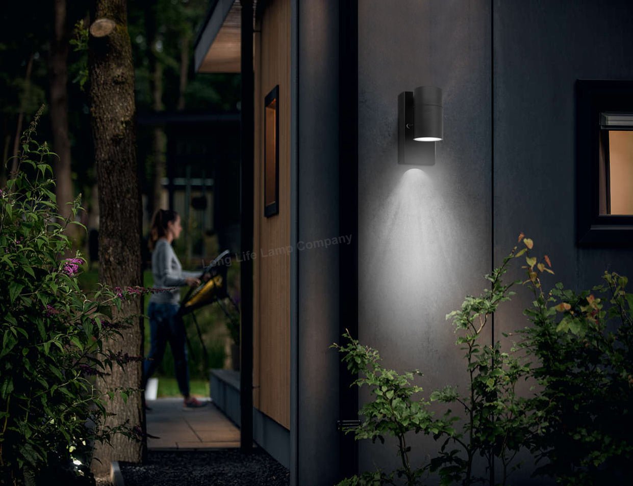 Black Outdoor Wall Light Dusk Till Dawn Sensor Stainless Steel IP65 - Energy Light Bulbs - Free delivery on all orders