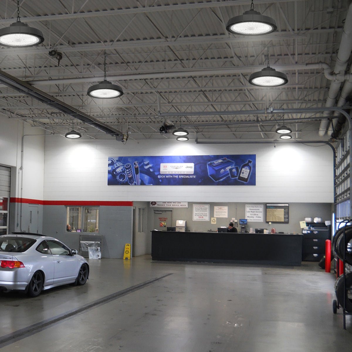 150W industrial LED high bay light with lens cover, 90 degree beam and 22500 lumen light output