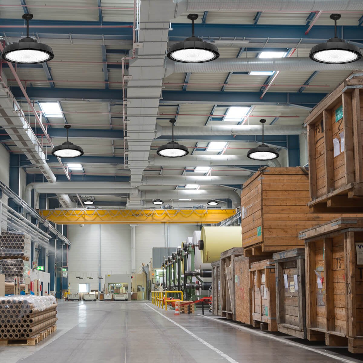 Ultra bright 150W LED high bay light with 22500 lumens and 90 degree beam angle for industrial spaces