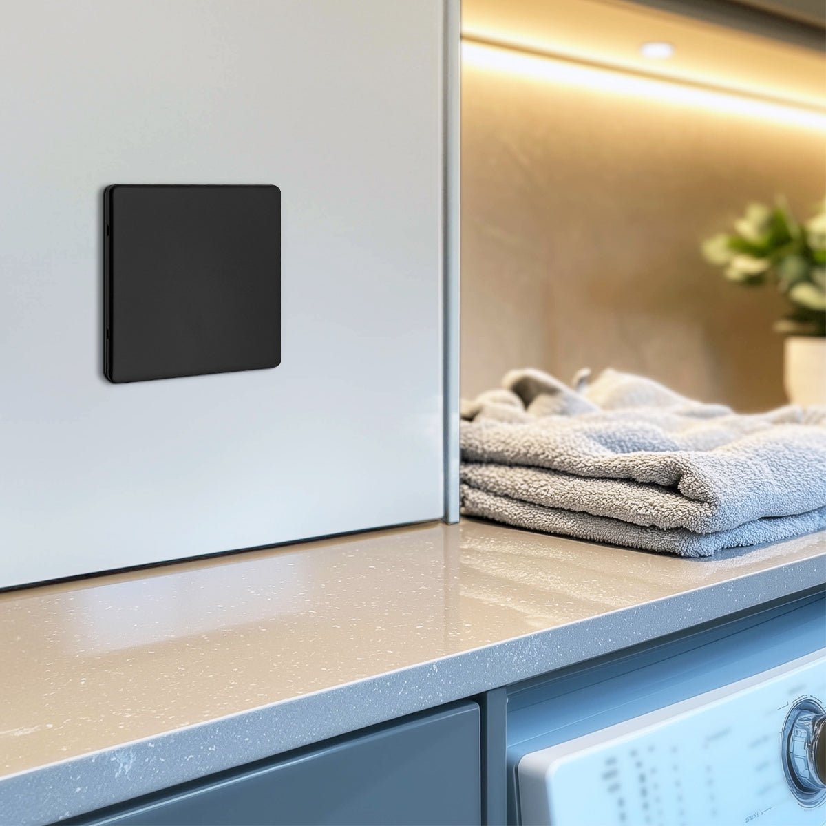 Matt Black 1 Gang Single Blanking Plate Screwless BL401 - Energy Light Bulbs - Free delivery on all orders