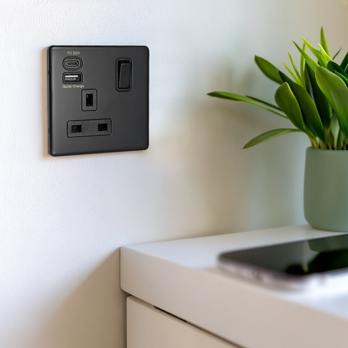 Matt Black Single 13A 1 Gang DP Switched Socket with Quick Charge Type A+Type C USB BL4112 - 20W - Energy Light Bulbs - Free delivery on all orders