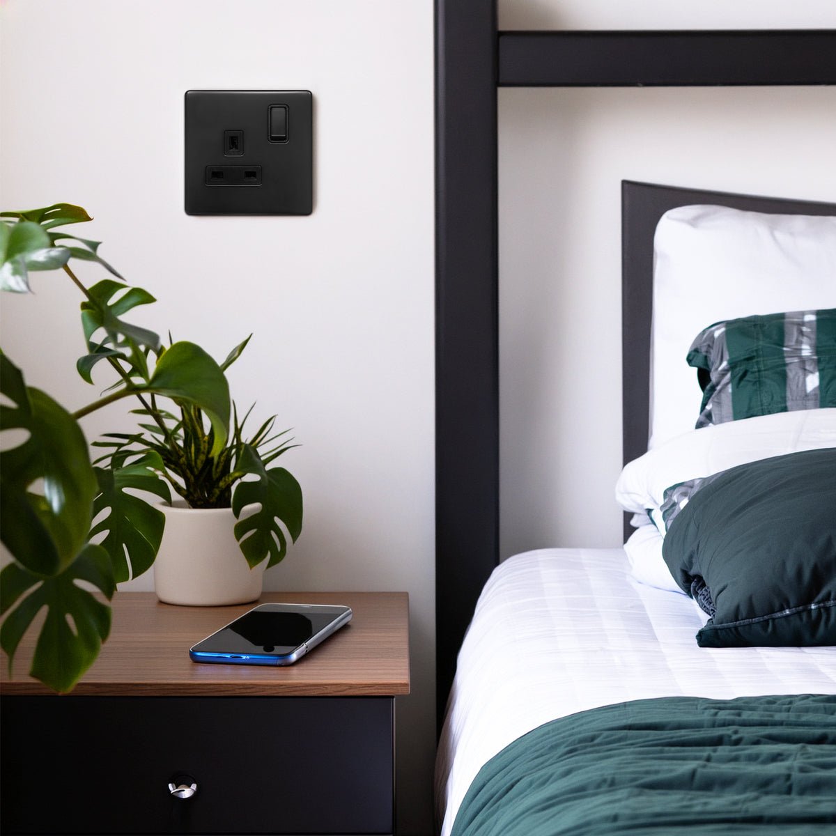 Matt Black Single Wall Socket Switched 1 Gang 13A Double Pole BL409 - Energy Light Bulbs - Free delivery on all orders