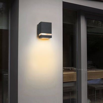 Modern Garden Outdoor Single Black Wall Light IP44 - Energy Light Bulbs - Free delivery on all orders