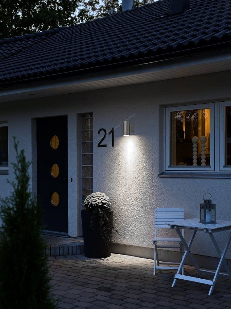 Premium stainless steel GU10 outdoor wall light with IP65 rating for entrances and exterior walls