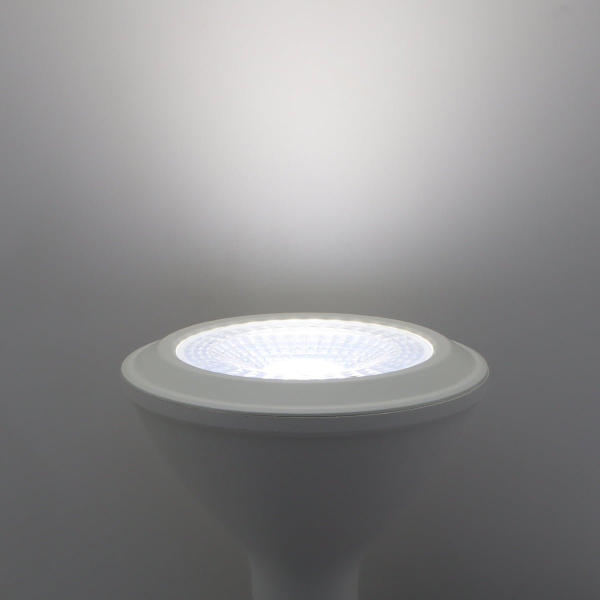 PAR38 18w Cool White 60 Degree Beam - Energy Light Bulbs - Free delivery on all orders