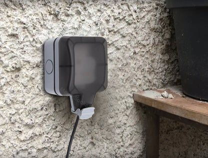 Single 13A 1 - Gang Weatherproof Outdoor Switched Socket IP66 Rated - Energy Light Bulbs - Free delivery on all orders
