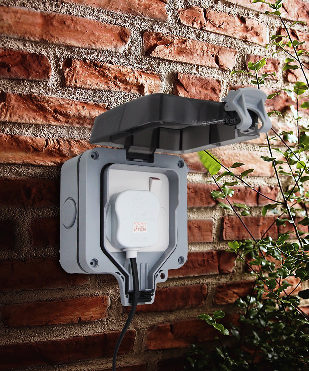 Single 13A 1 - Gang Weatherproof Outdoor Switched Socket IP66 Rated - Energy Light Bulbs - Free delivery on all orders