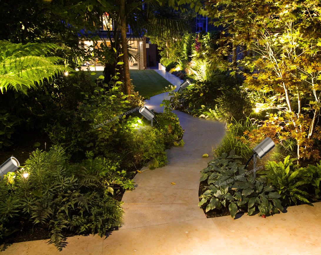 Stainless Steel Garden Spike light Adjustable Outdoor Ground Mount - Energy Light Bulbs - Free delivery on all orders